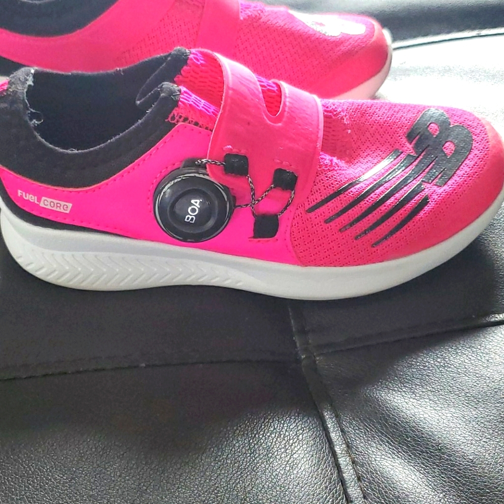 Girls Pink  New Balance size 13 Tennis Shoes